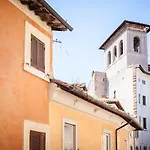 Navona Love Deluxe